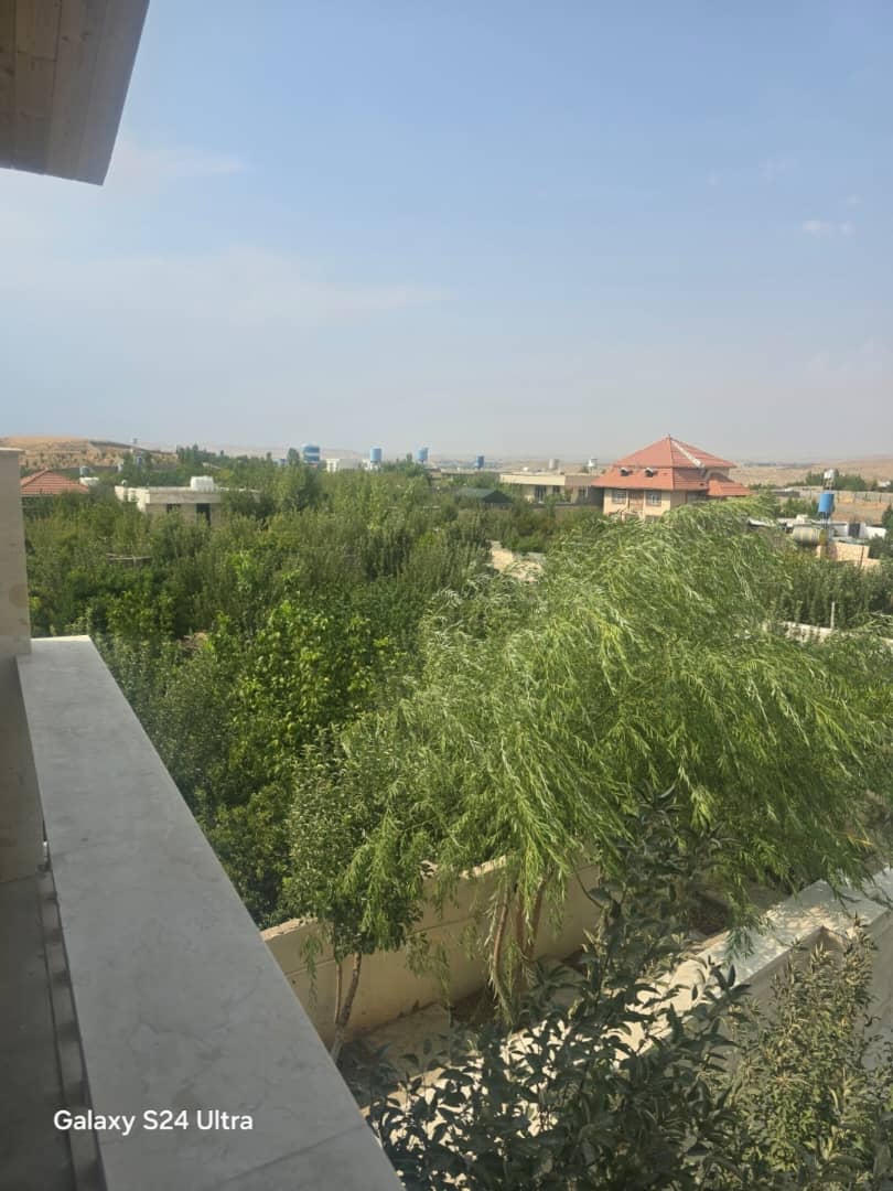 زمین بسیار عالی